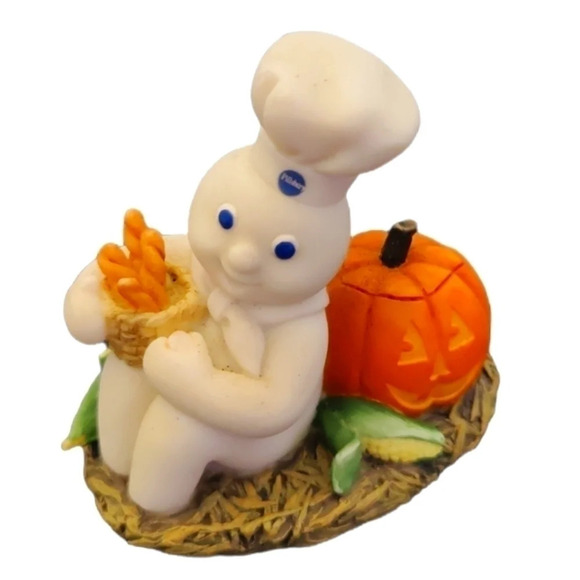 Danbury Mint Other - Vintage 1997 Danbury Pillsbury Doughboy calendar figurine - October